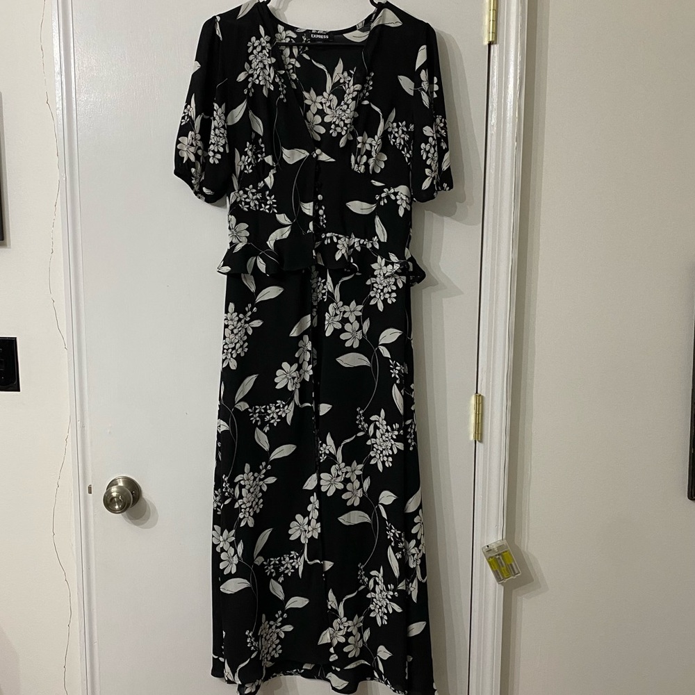 Express Floral Ruffle Waist Duster